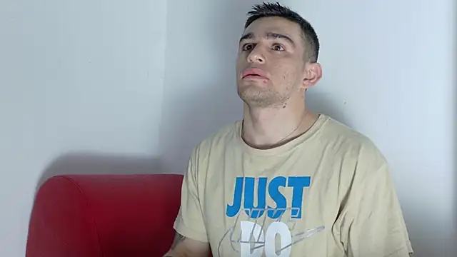 Sexy Alejandro  online show from May 13, 11:51 am
