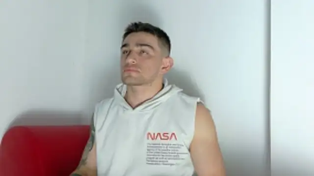 Sexy Alejandro  online show from May 22, 5:03 am