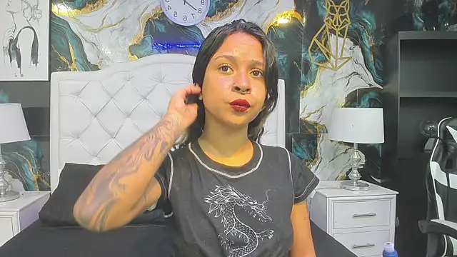 rave connor online show from February 7, 7:06 pm