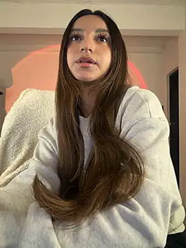 aly golden  online show from May 13, 8:55 am