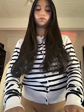 aly golden  online show from May 20, 12:28 am