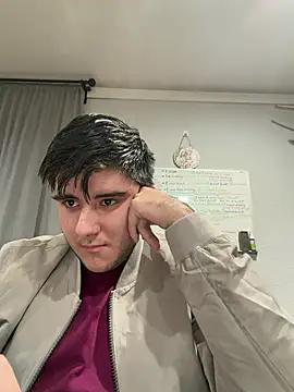 Snapshot of Yann_18 chatting on January 14, 1:55 am Yann 18 online show from January 14, 1:55 am
