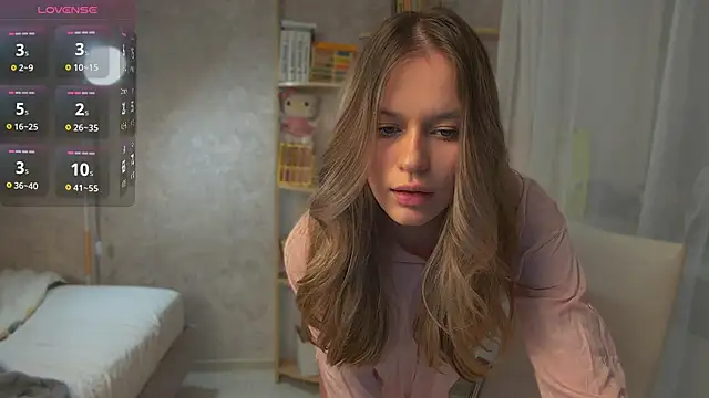 BritneyRoot online show from March 1, 4:00 pm