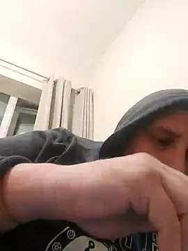 HE-M123 online show from December 1, 10:32 pm