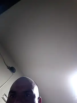 Snapshot of Camilo-31RI chatting on February 8, 1:42 am Camilo-31RI online show from February 8, 1:42 am