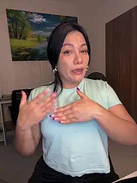 Abril10  online show from January 27, 1:30 pm