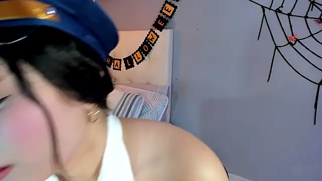 Maia W10 online show from October 31, 12:17 pm