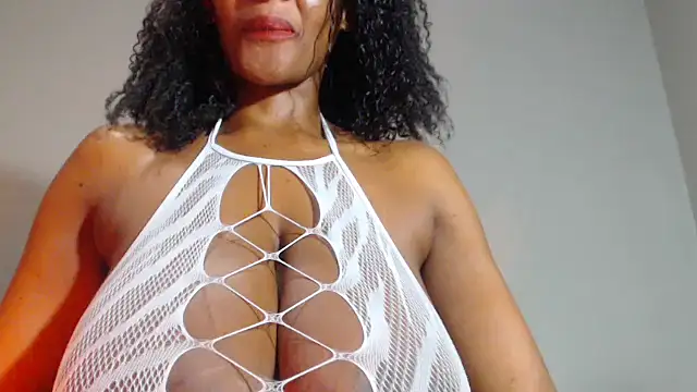 Snapshot of Silkytitss chatting on April 18, 5:17 pm Silkytitss online show from April 18, 5:17 pm
