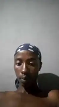 Snapshot of VibrantDick chatting on March 8, 8:46 pm VibrantDick online show from March 8, 8:46 pm