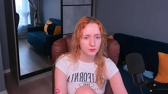 OddlyFamiliar online show from February 13, 8:06 am