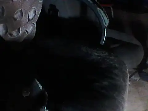 Snapshot of bigtswakalaka chatting on November 5, 7:58 pm bigtswakalaka online show from November 5, 7:58 pm