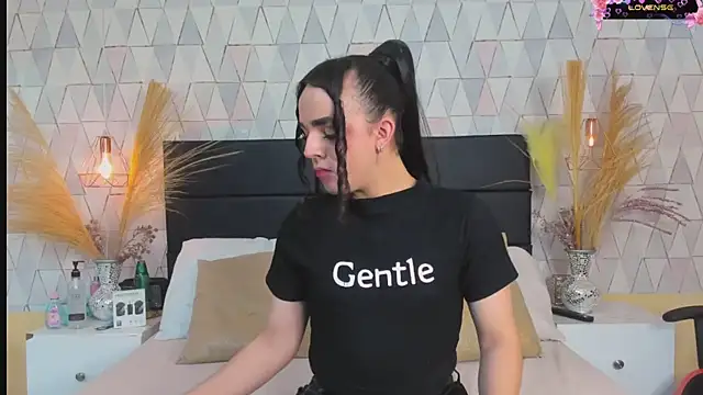 JustinePerry online show from February 18, 4:19 am