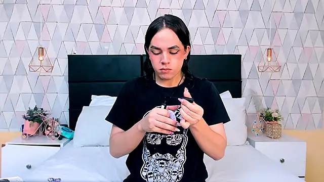 JustinePerry online show from April 16, 4:13 am