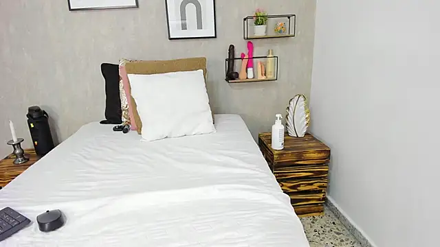 Snapshot of afrodita_martinez chatting on February 11, 12:17 am afrodita martinez online show from February 11, 12:17 am