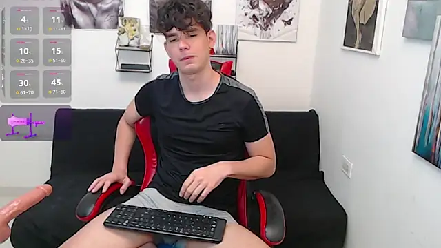 Angelo-cianuro- online show from May 15, 11:01 pm