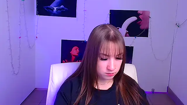 Snapshot of Evelina_GG chatting on December 10, 12:27 pm Evelina GG online show from December 10, 12:27 pm