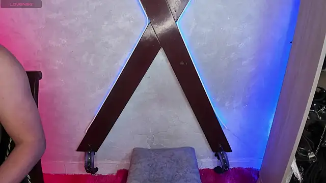 Snapshot of mysteery_katty_ chatting on June 26, 11:42 pm mysteery katty online show from June 26, 11:42 pm