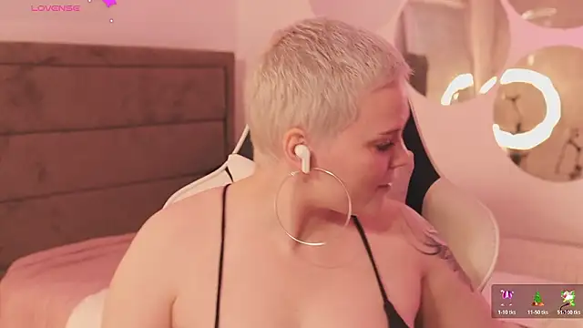 LikaBerry1 online show from February 10, 4:22 pm