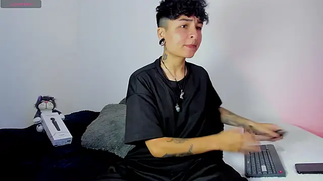 Snapshot of ZuryRamirez_ chatting on December 25, 5:37 pm ZuryRamirez  online show from December 25, 5:37 pm
