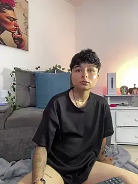 Snapshot of ZuryRamirez_ chatting on February 5, 7:10 pm ZuryRamirez  online show from February 5, 7:10 pm