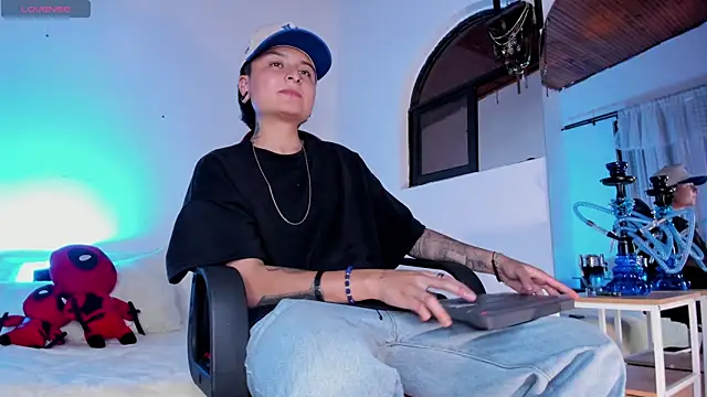 ZuryRamirez  online show from May 29, 8:18 pm