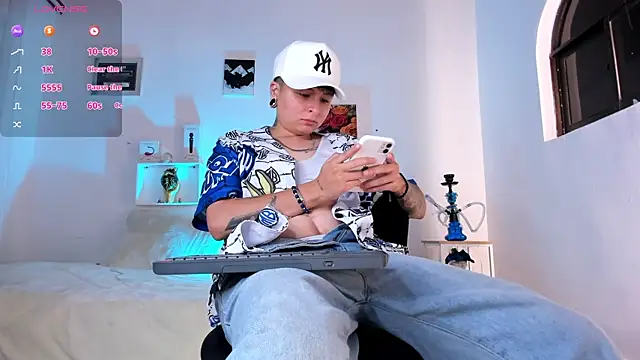 ZuryRamirez  online show from July 10, 11:40 pm