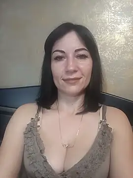FireLily332 online show from December 28, 8:36 pm