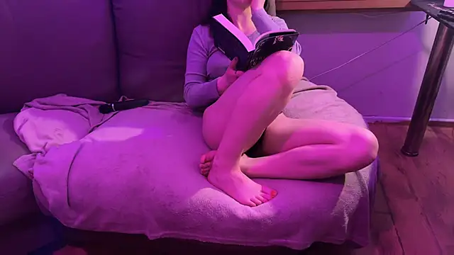 Snapshot of MiliExteraaa chatting on March 10, 12:07 am MiliExteraaa online show from March 10, 12:07 am