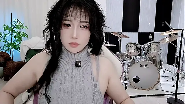 Vaness-a online show from September 17, 8:32 pm