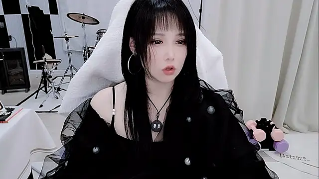 Vaness-a online show from April 3, 6:28 pm