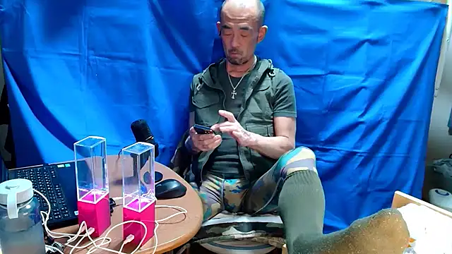 Snapshot of heita_omori chatting on November 25, 1:11 pm heita omori online show from November 25, 1:11 pm