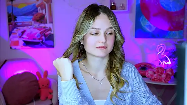 Snapshot of DeboraLarson chatting on February 9, 6:47 pm DeboraLarson online show from February 9, 6:47 pm