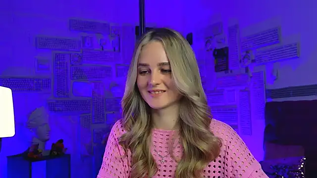 Snapshot of DeboraLarson chatting on March 13, 10:21 pm DeboraLarson online show from March 13, 10:21 pm