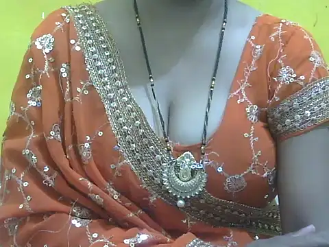 HOT-SEEMAA online show from May 15, 6:37 pm