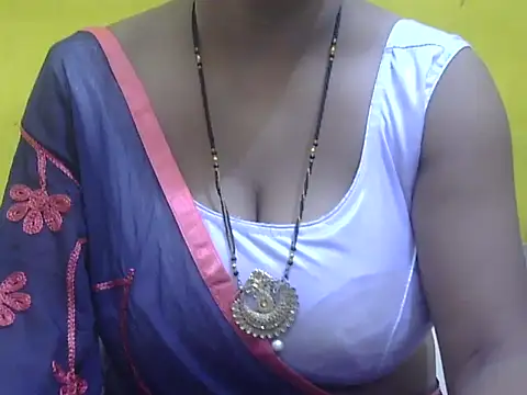 HOT-SEEMAA online show from May 16, 5:34 pm