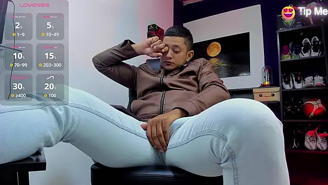 Marcos garcias online show from July 20, 11:01 am