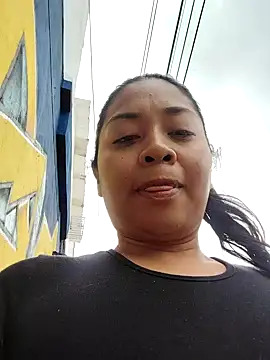 Snapshot of aisha_brownn chatting on December 1, 7:08 pm aisha brownn online show from December 1, 7:08 pm