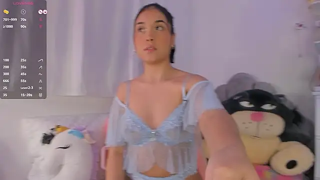 pretty-millie online show from March 19, 4:16 am