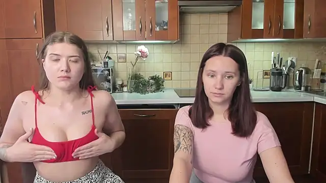 HotCaramellsTV online show from May 19, 11:38 am