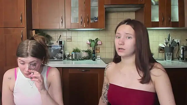 HotCaramellsTV online show from May 30, 11:29 am