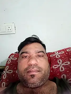 pintuS40 online show from March 28, 2:11 am