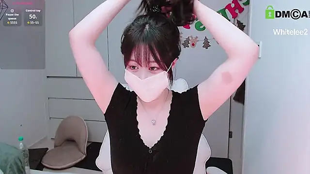 Snapshot of whitelee2 chatting on January 18, 1:26 pm whitelee2 online show from January 18, 1:26 pm