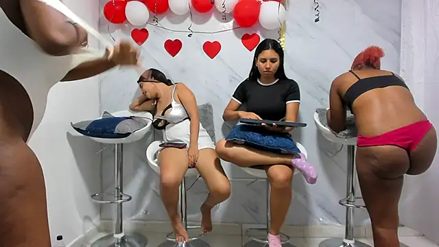 Candyscouples online show from February 17, 3:20 pm