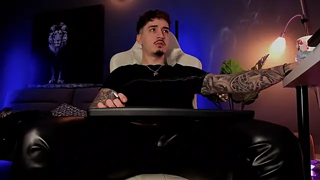 uptomatty online show from March 9, 8:07 am