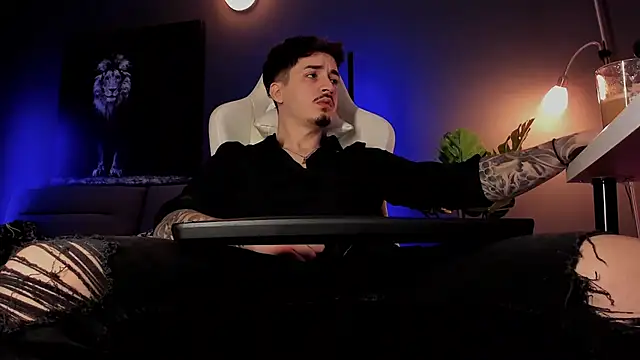 uptomatty online show from March 22, 8:07 am