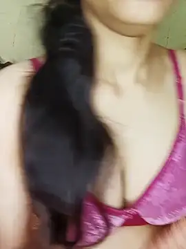 Snapshot of Fair-magic-woman chatting on October 9, 10:19 pm Fair-magic-woman online show from October 9, 10:19 pm