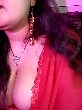 Suhanakhan00 online show from February 13, 7:48 am