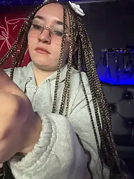 Sophie LS online show from February 15, 2:30 am