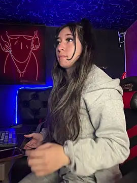 Sophie LS online show from May 31, 2:53 am