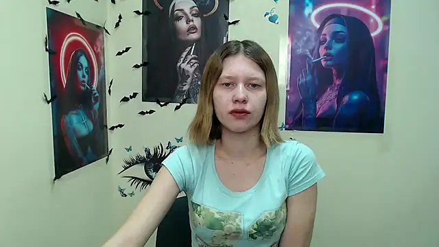 Snapshot of StellaCRL chatting on March 3, 7:10 am StellaCRL online show from March 3, 7:10 am